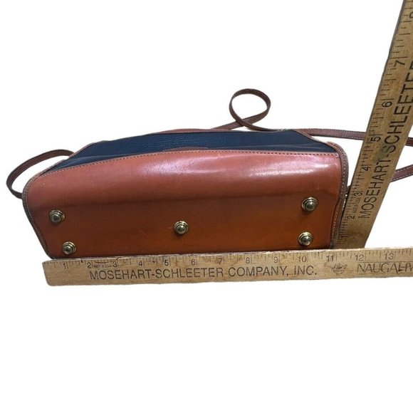 Vintage 90s Dooney and Bourke leather crossbody bag Made In USA - Picture 8 of 10